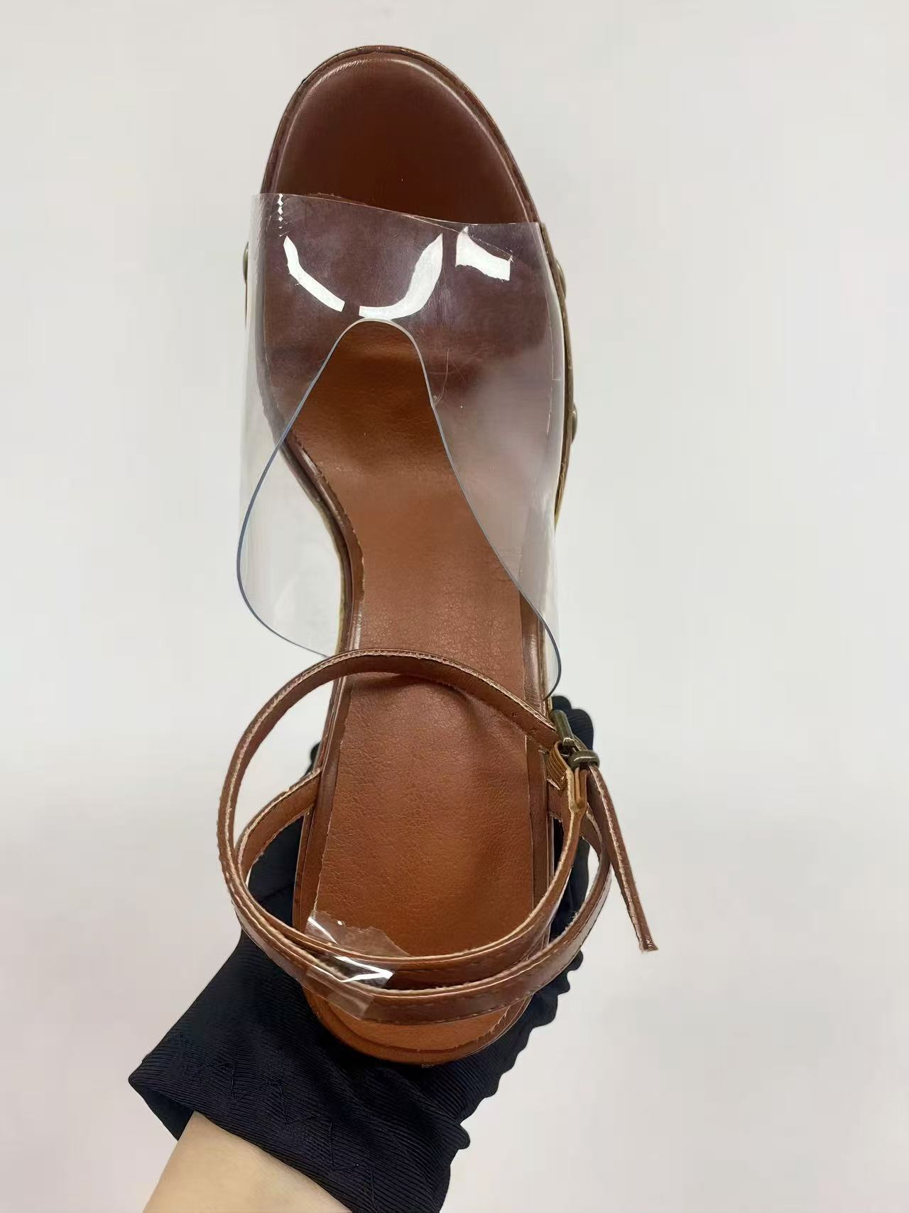 Sandalias de tacón alto de 14  - Outdoor Furniture Wood reseña y precio